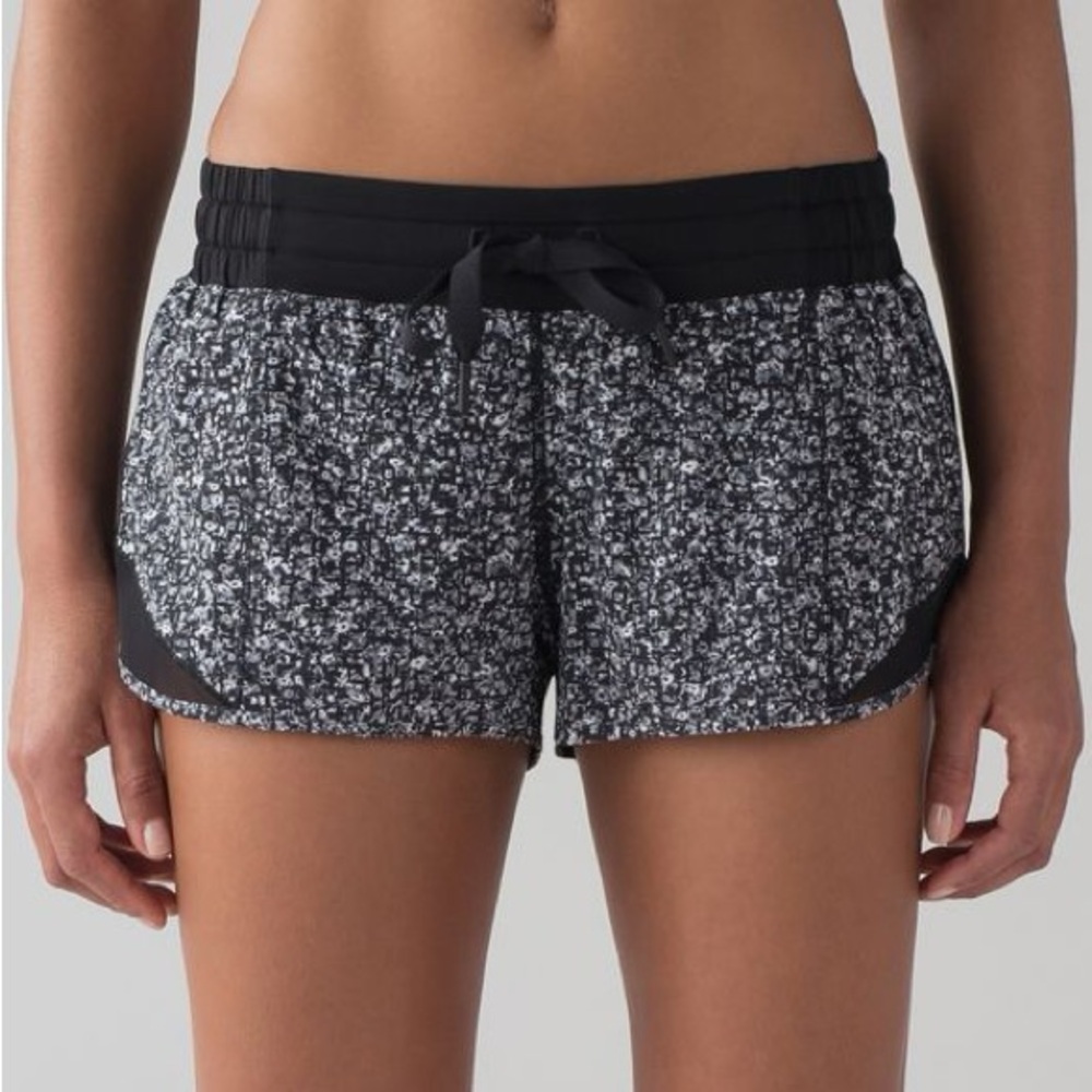Lululemon hotty hot short ll